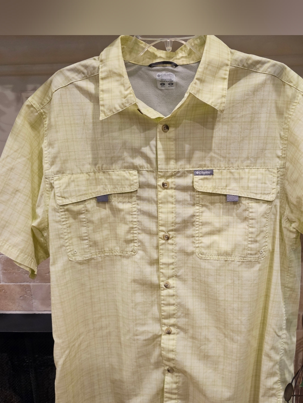 Columbia Mens Large Light Lime Green Button Down Outdoors Preppy Coastal Plaid